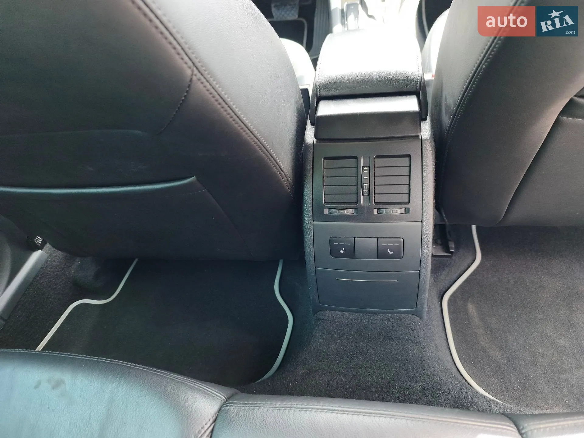 2010 Skoda Octavia - мініатюра 30