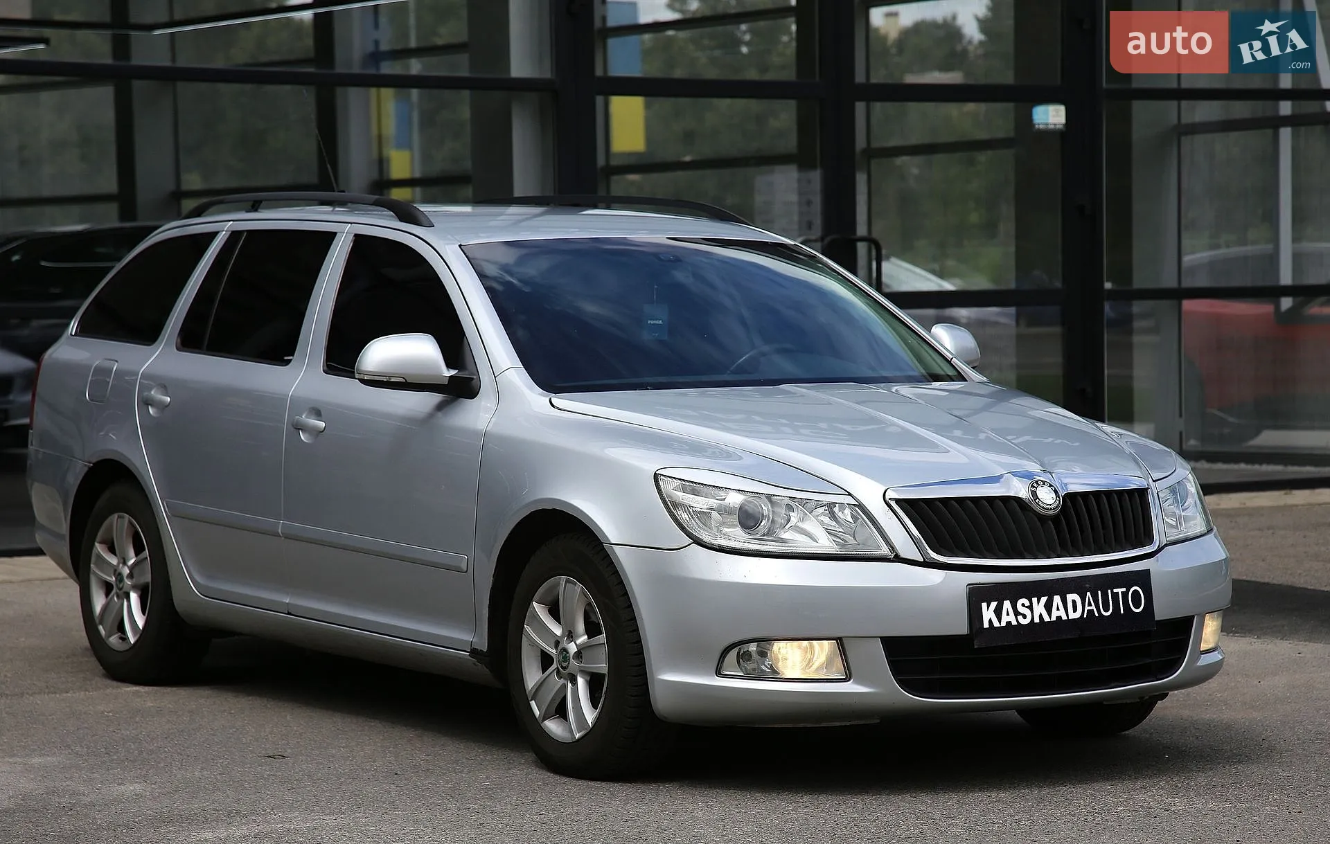 2010 Skoda Octavia - мініатюра 3