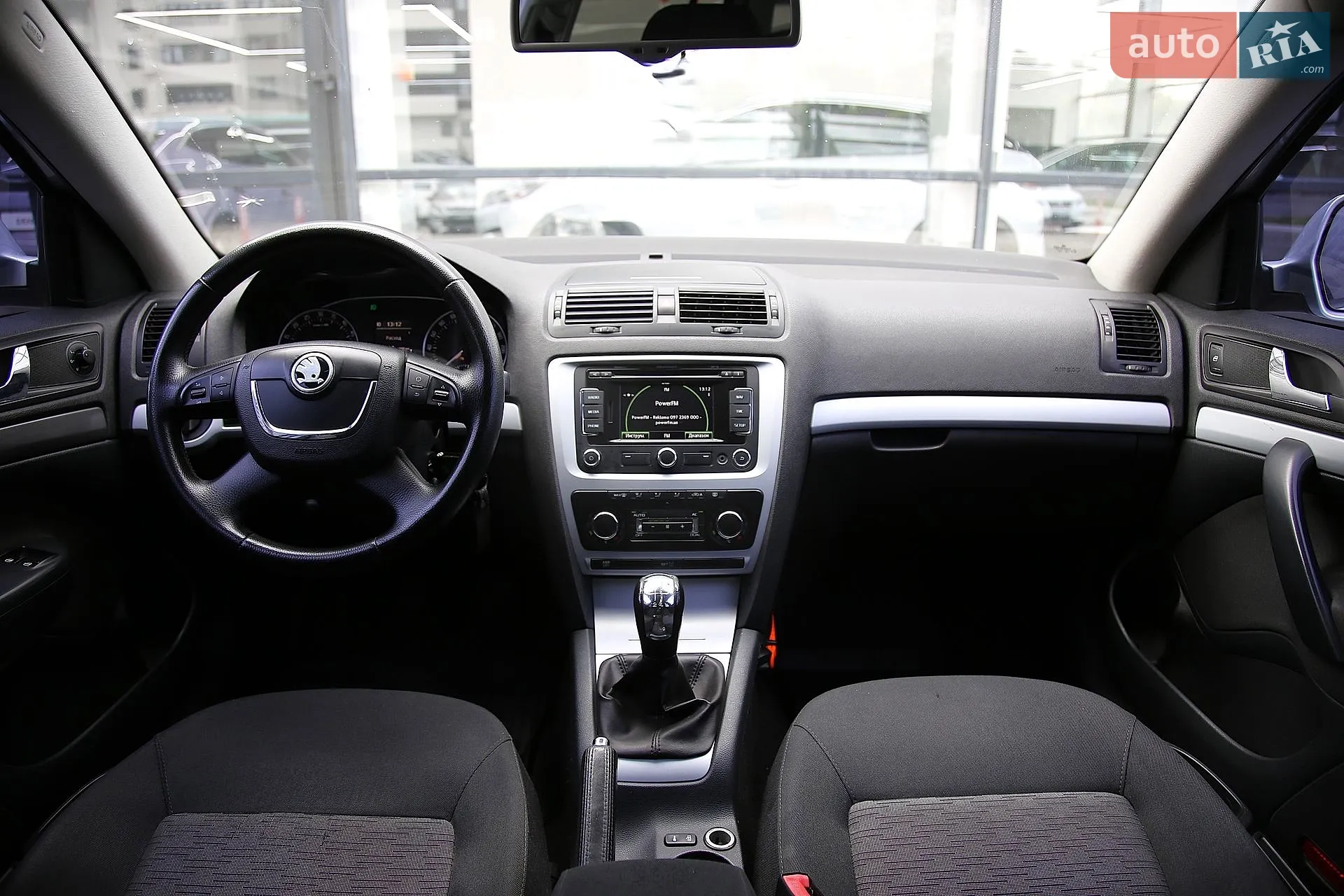 2010 Skoda Octavia - мініатюра 13