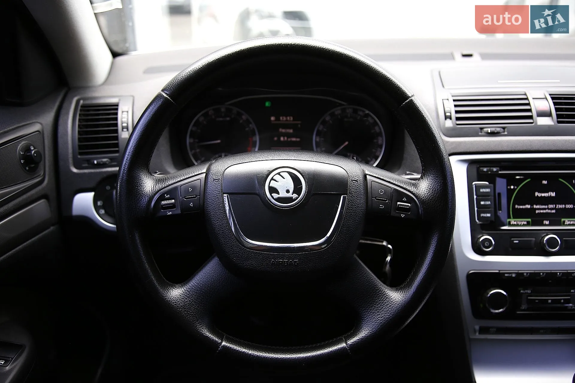 2010 Skoda Octavia - мініатюра 17