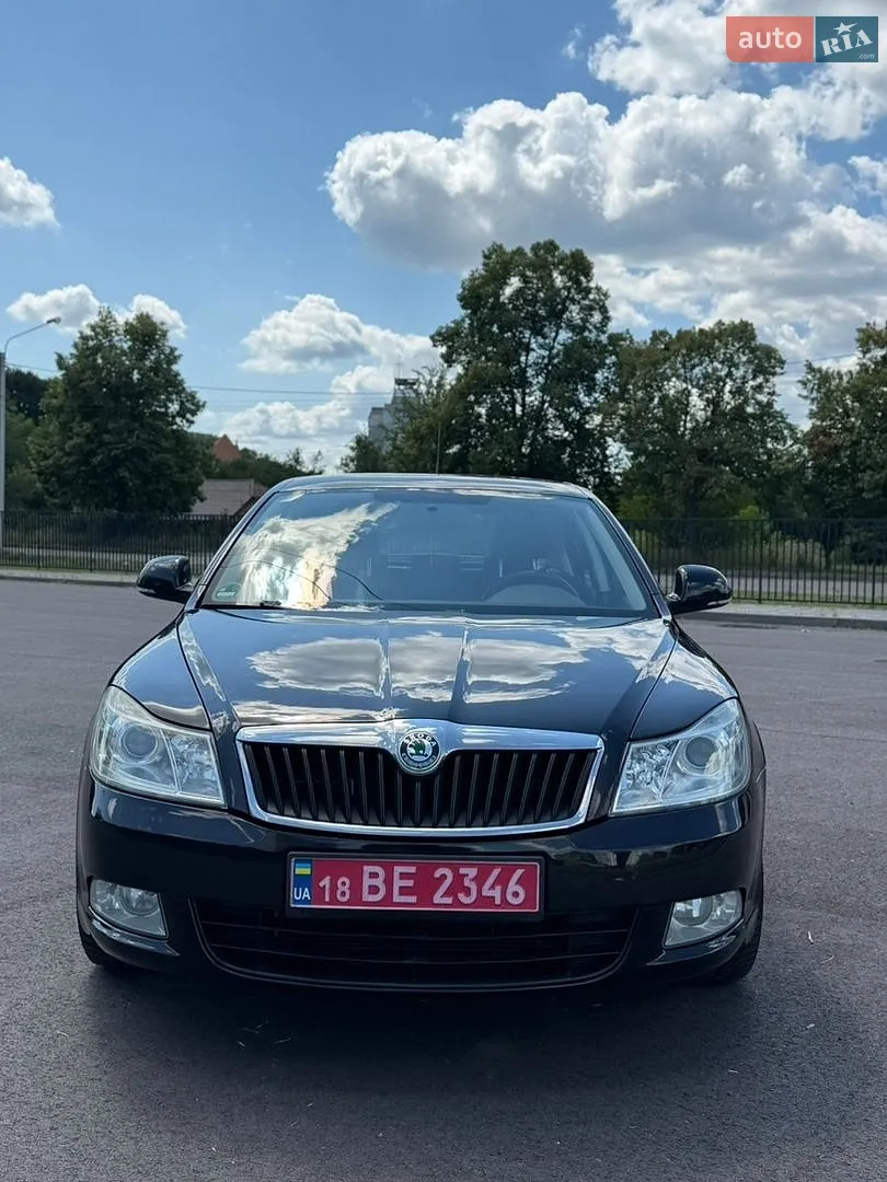 2011 Skoda Octavia - мініатюра 2