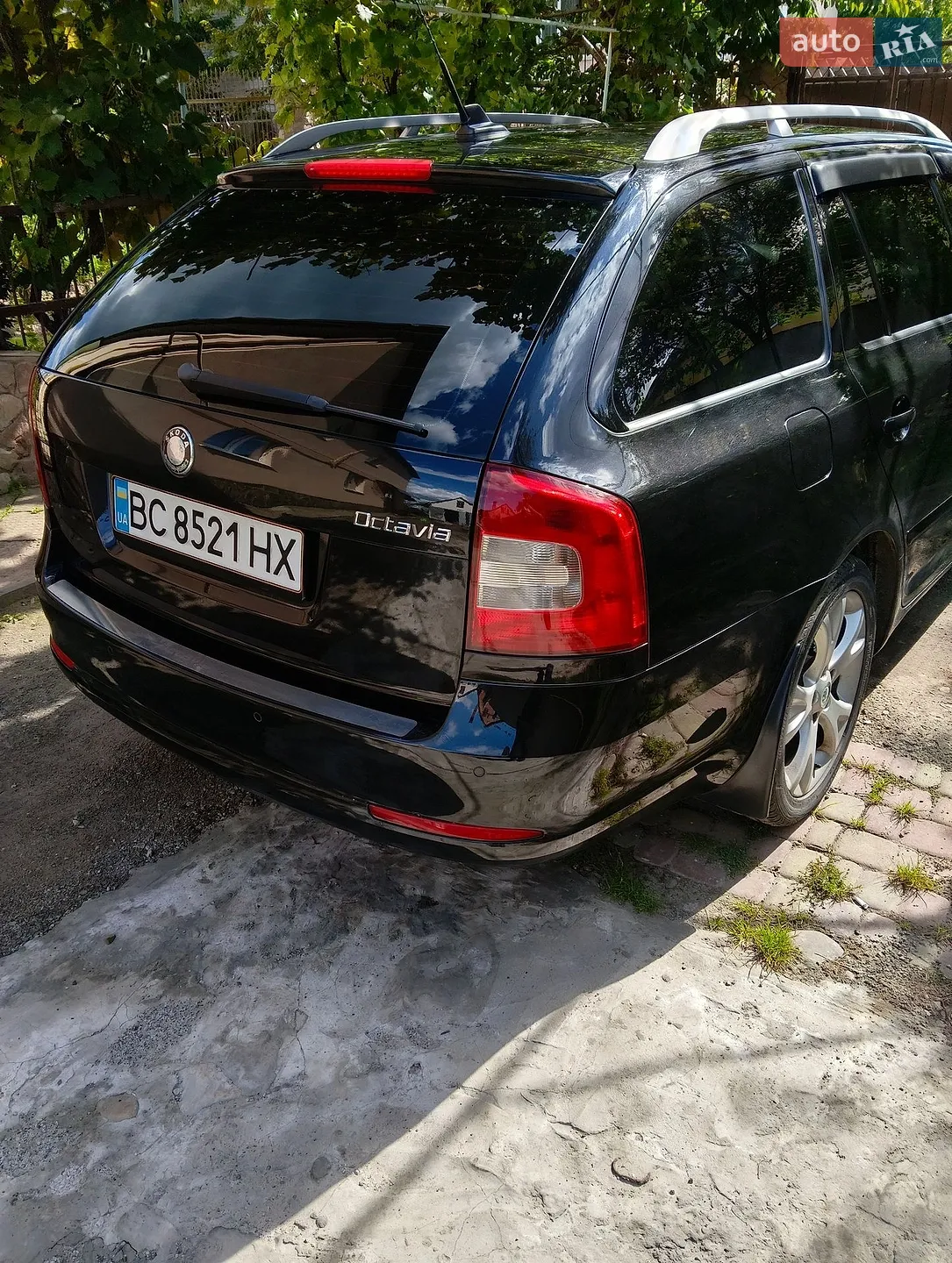 2010 Skoda Octavia - мініатюра 12