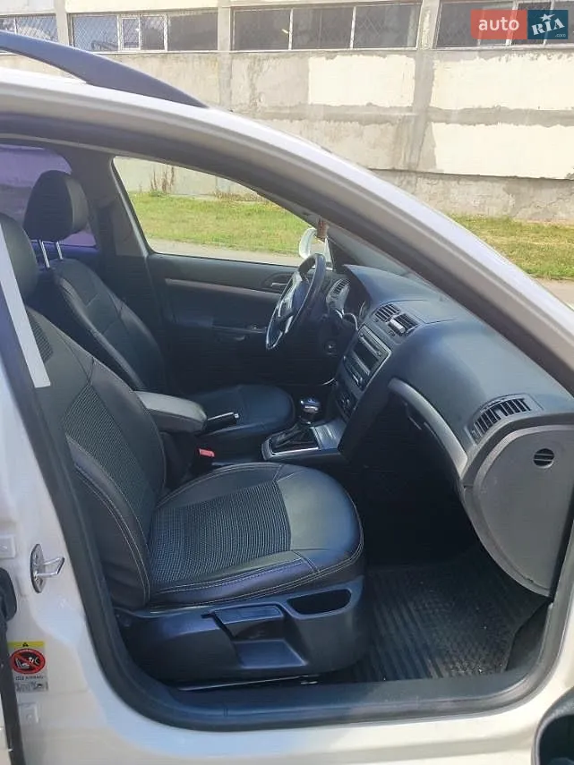 2012 Skoda Octavia - мініатюра 3