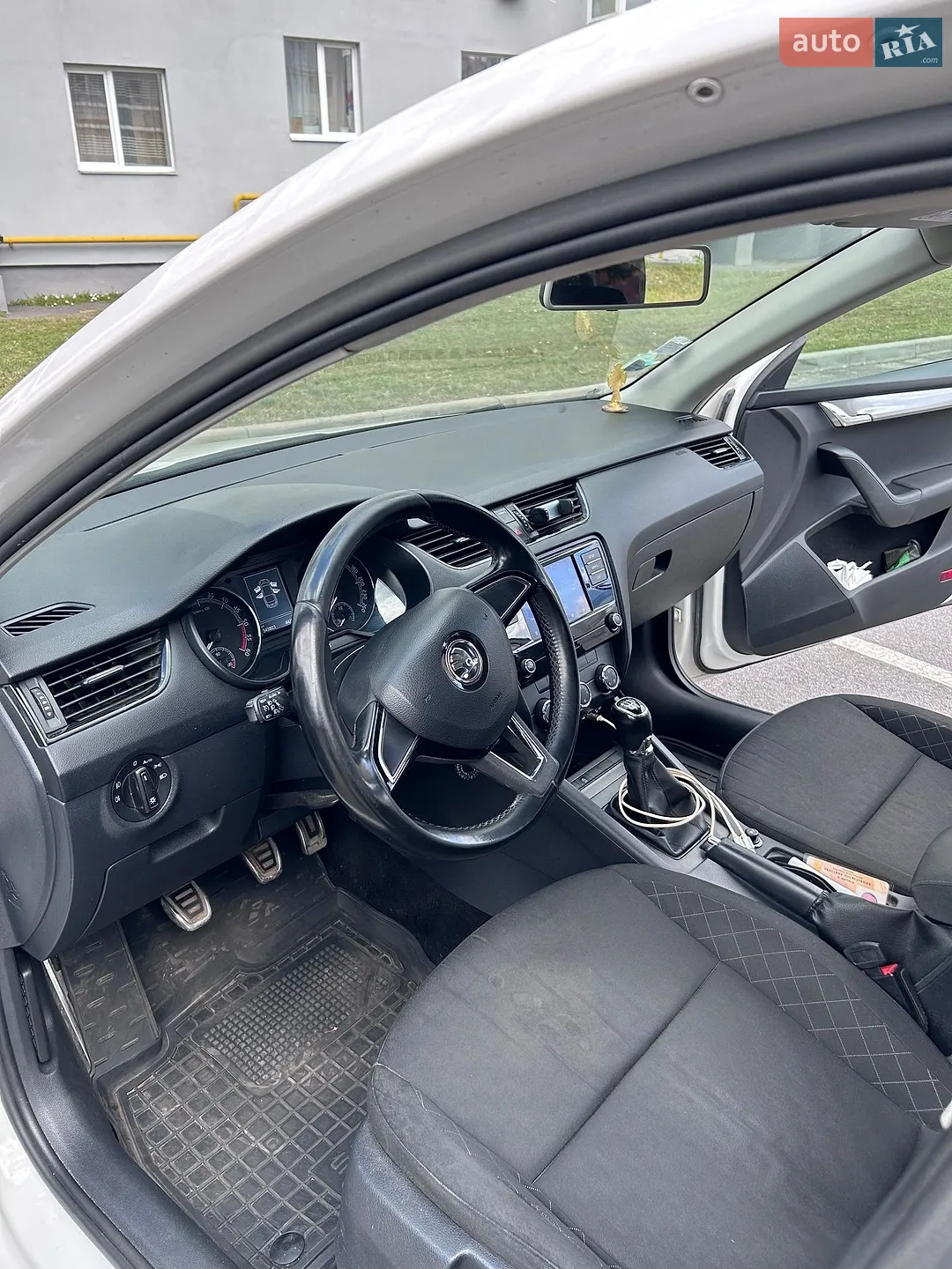 2017 Skoda Octavia - мініатюра 16