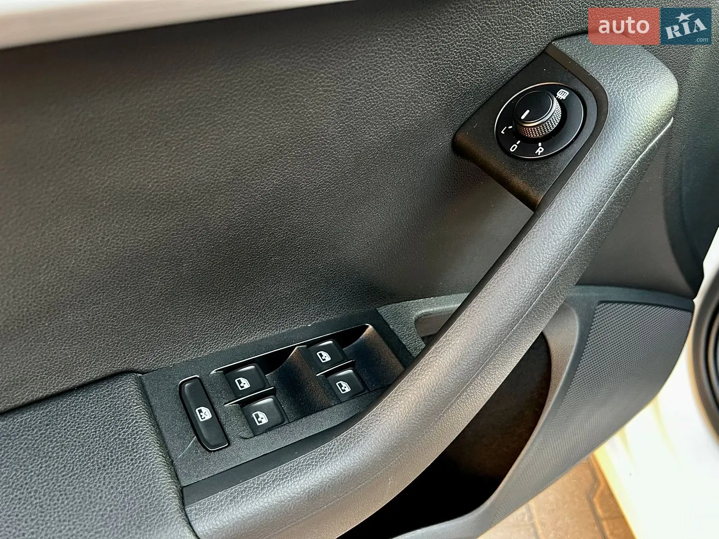 2015 Skoda Octavia - мініатюра 45