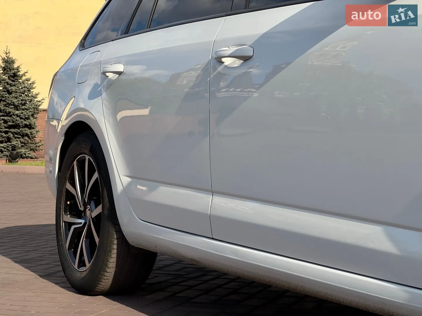 2016 Skoda Octavia - мініатюра 14