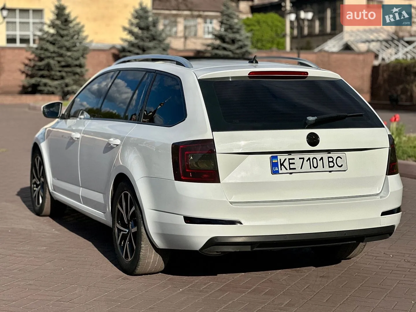 2016 Skoda Octavia - мініатюра 21