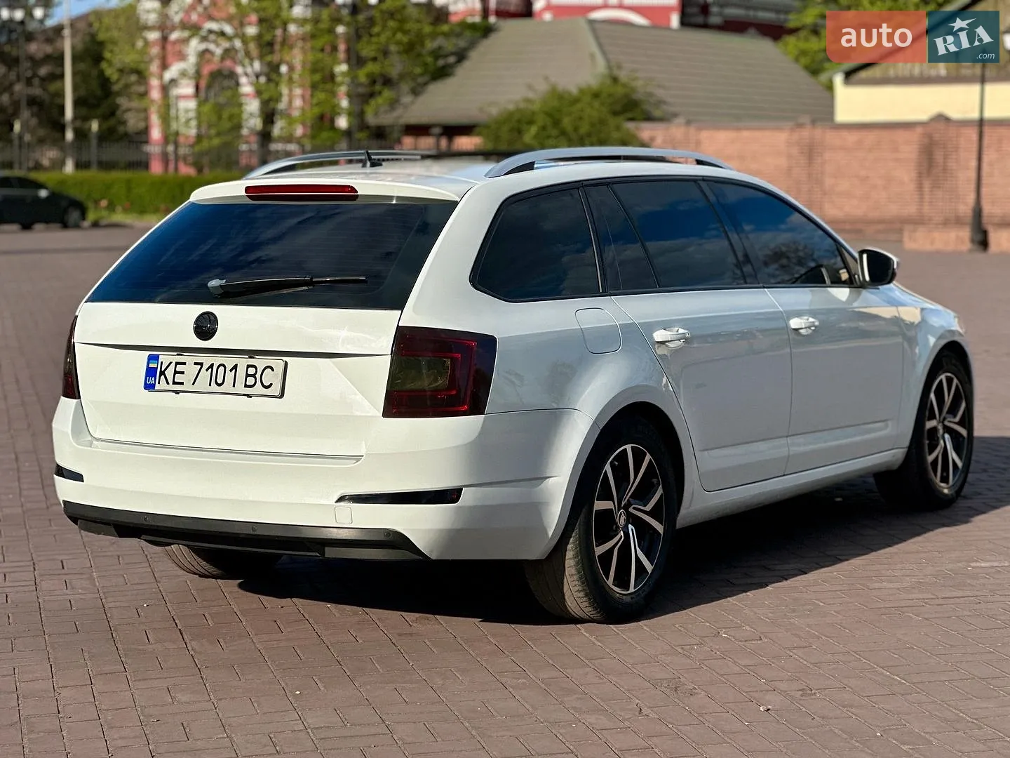 2016 Skoda Octavia - мініатюра 23