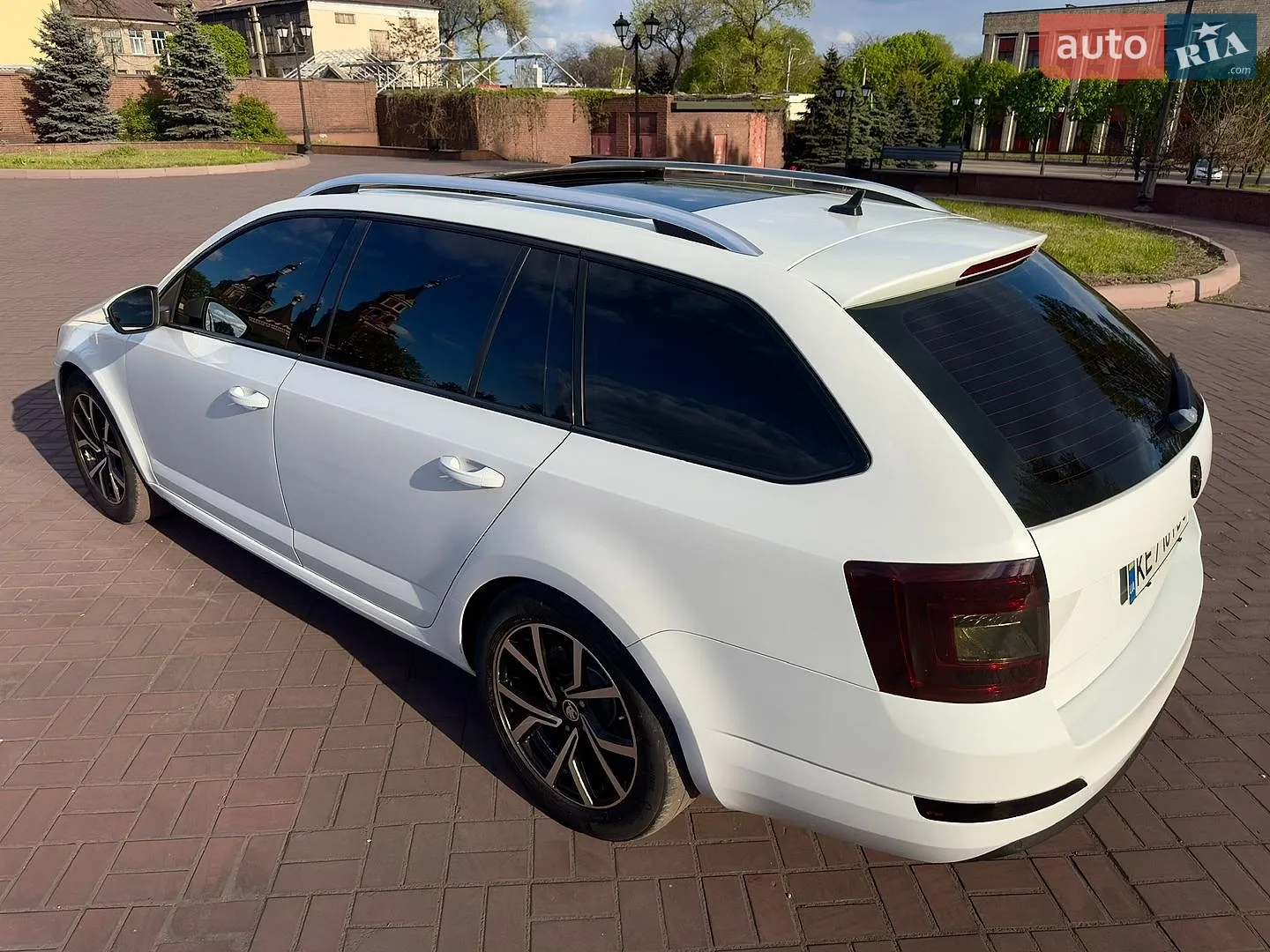 2016 Skoda Octavia - мініатюра 32
