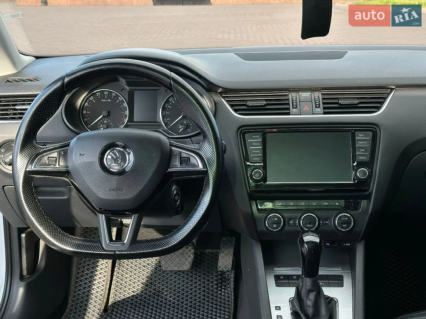 2016 Skoda Octavia - мініатюра 39
