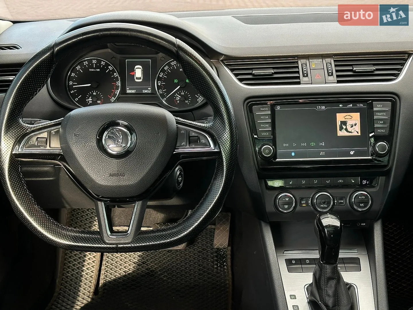 2016 Skoda Octavia - мініатюра 45