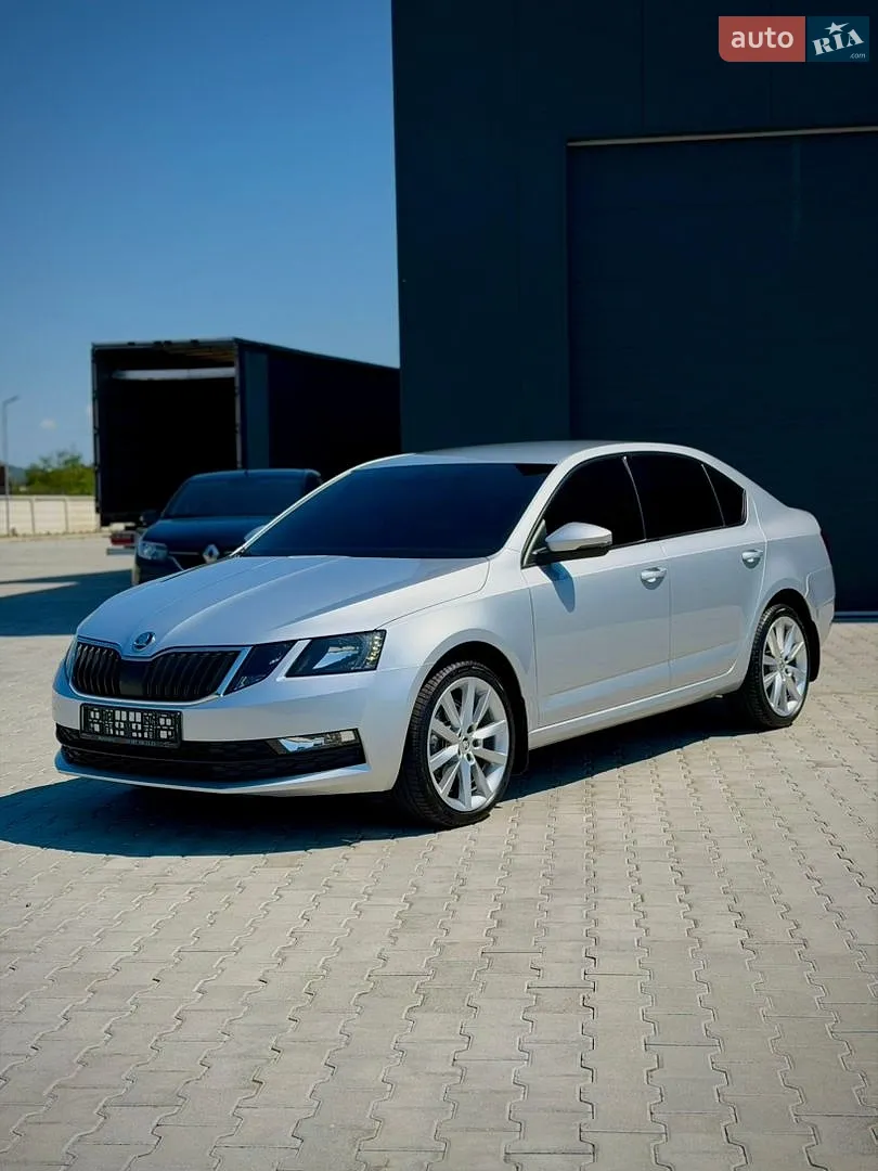 2017 Skoda Octavia - фото 1