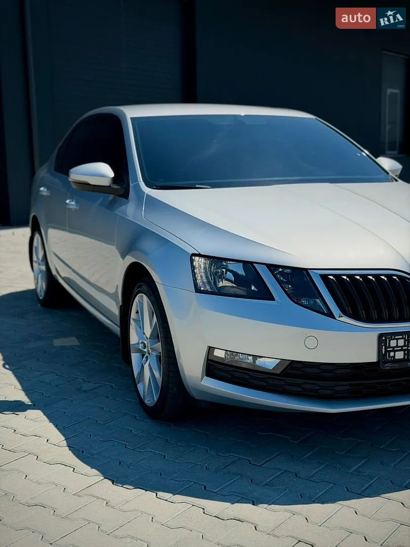 2017 Skoda Octavia - мініатюра 8