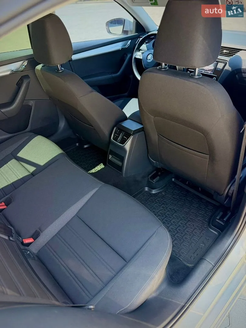 2017 Skoda Octavia - мініатюра 22