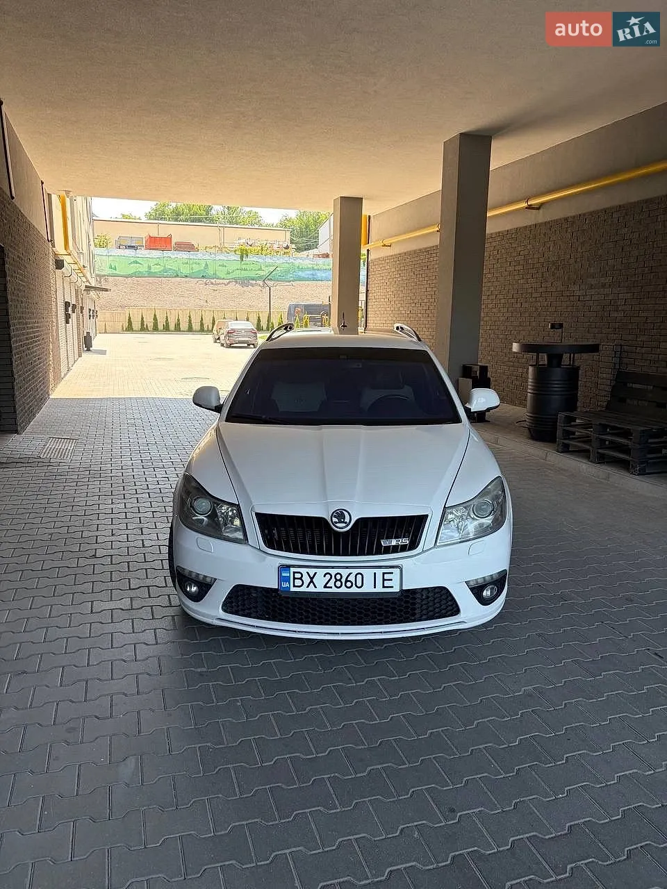 2010 Skoda Octavia - мініатюра 3