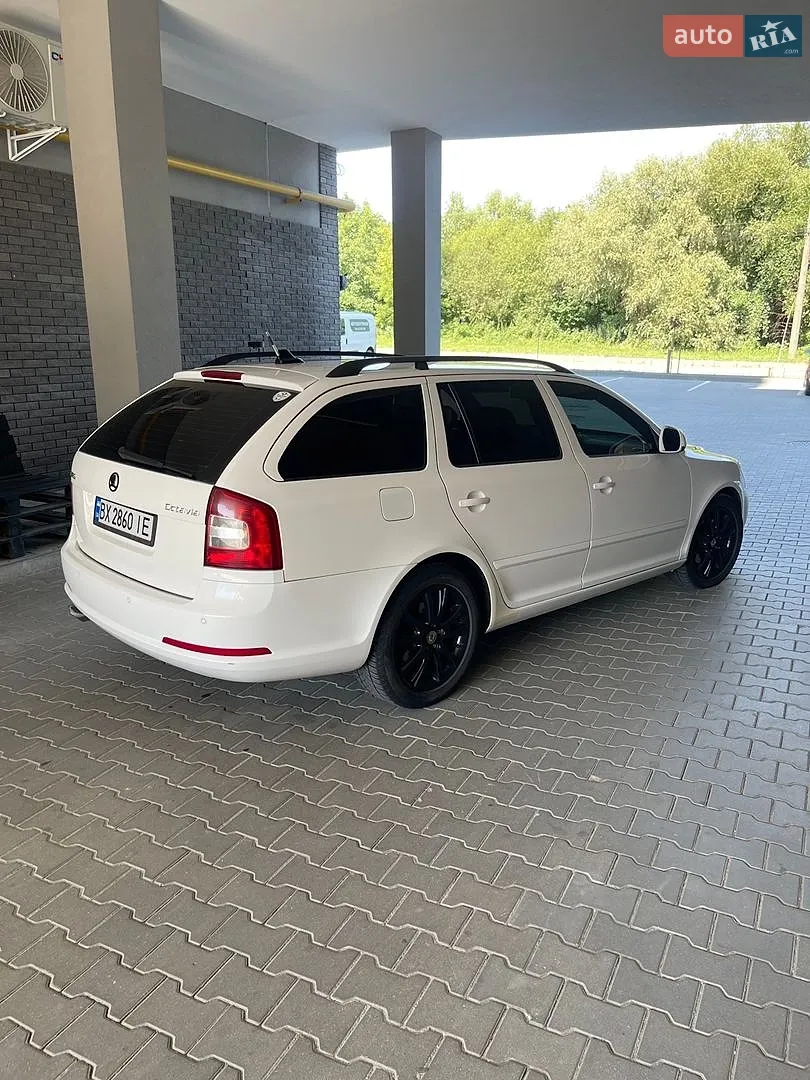 2010 Skoda Octavia - мініатюра 12