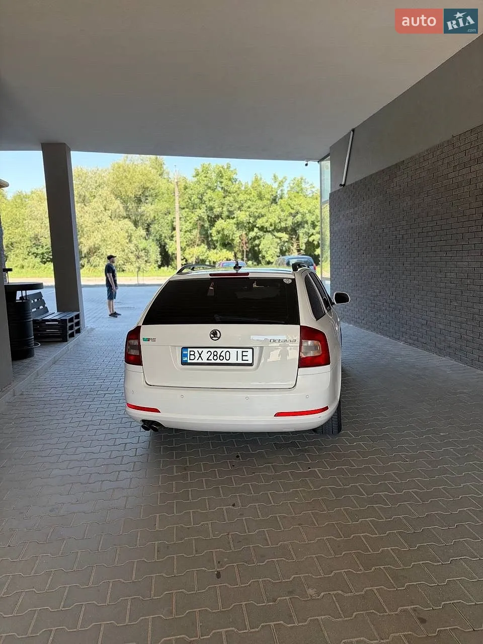 2010 Skoda Octavia - мініатюра 14