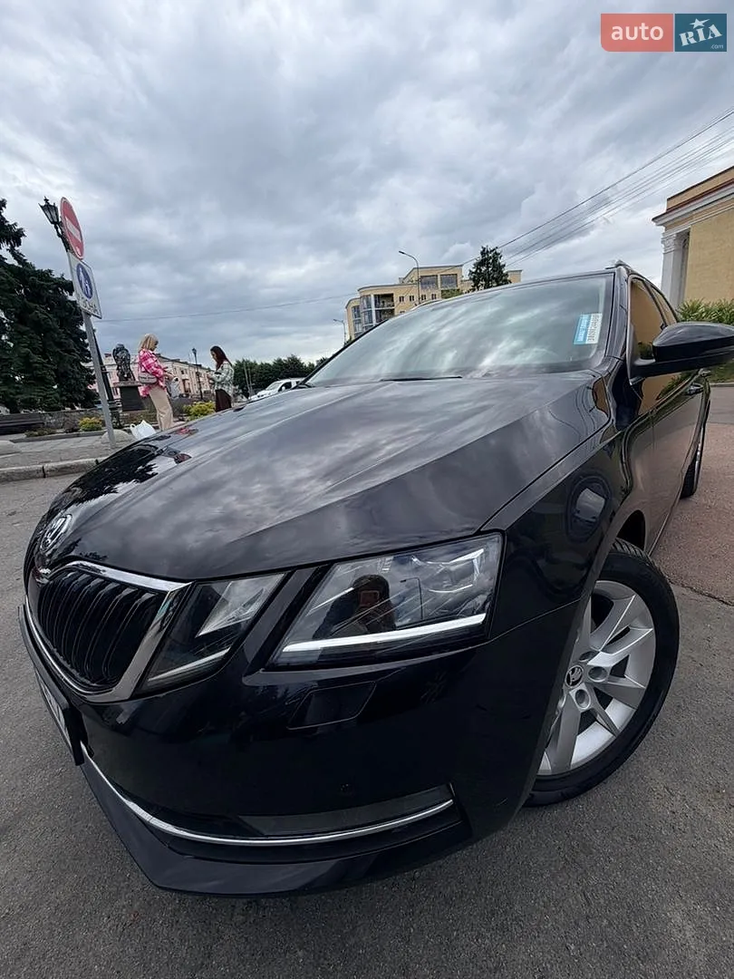 2019 Skoda Octavia - мініатюра 2