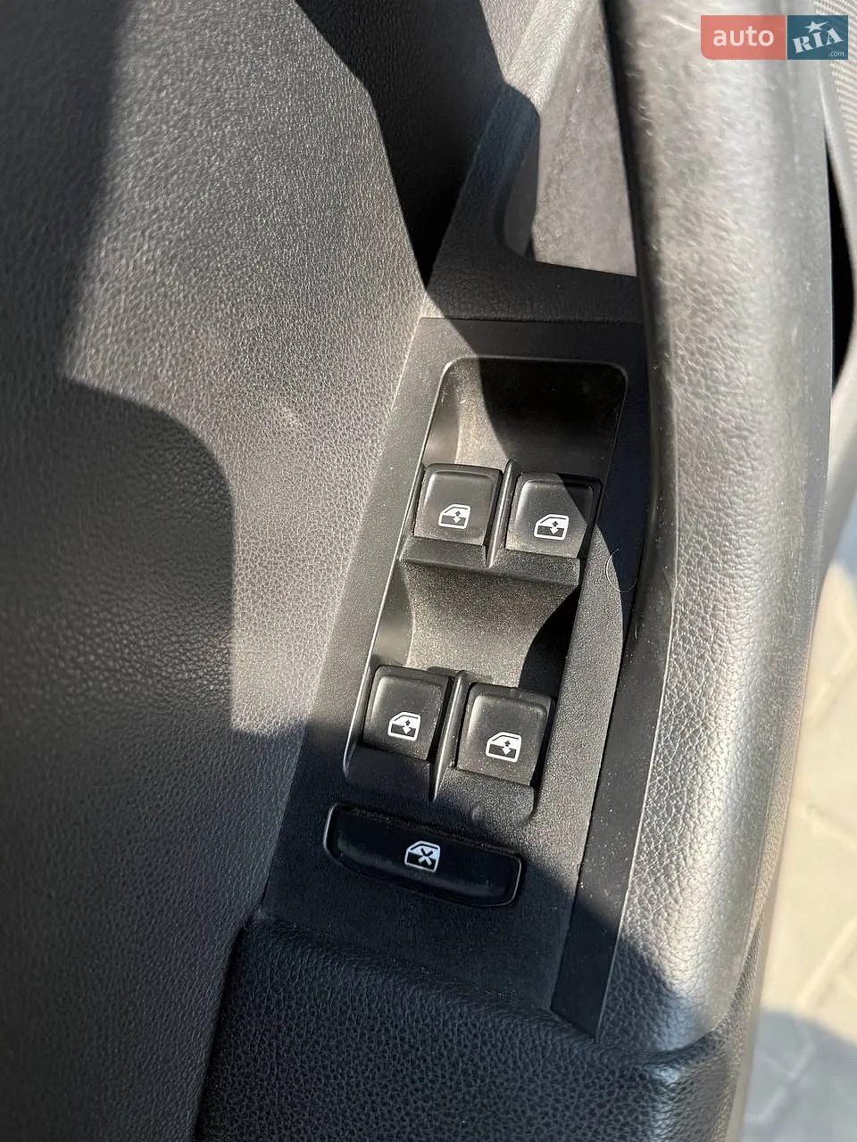 2016 Skoda Octavia - мініатюра 8