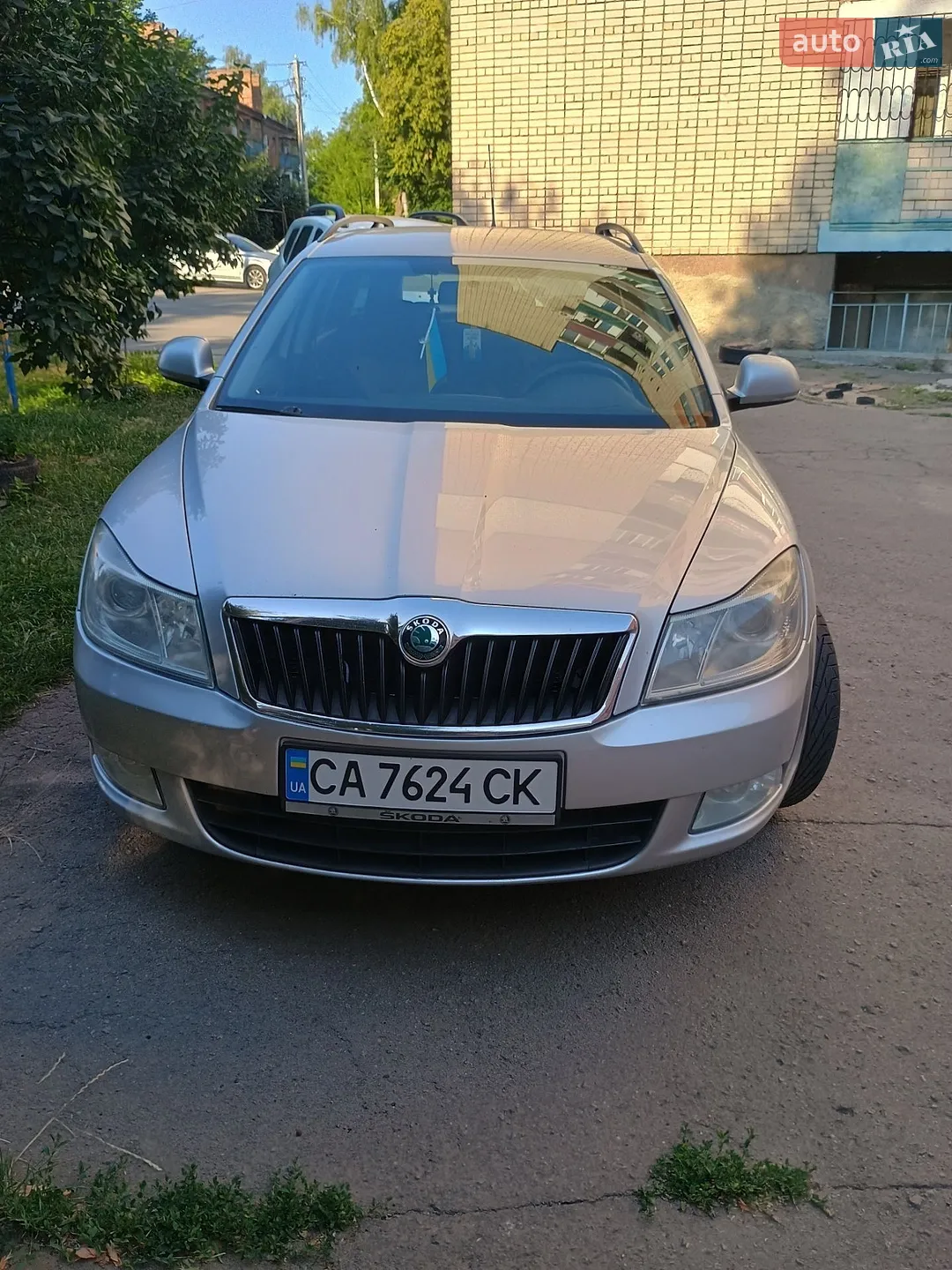 2010 Skoda Octavia - мініатюра 2