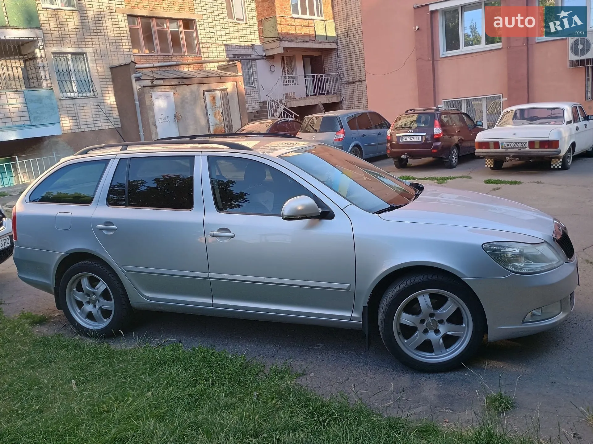 2010 Skoda Octavia - мініатюра 3