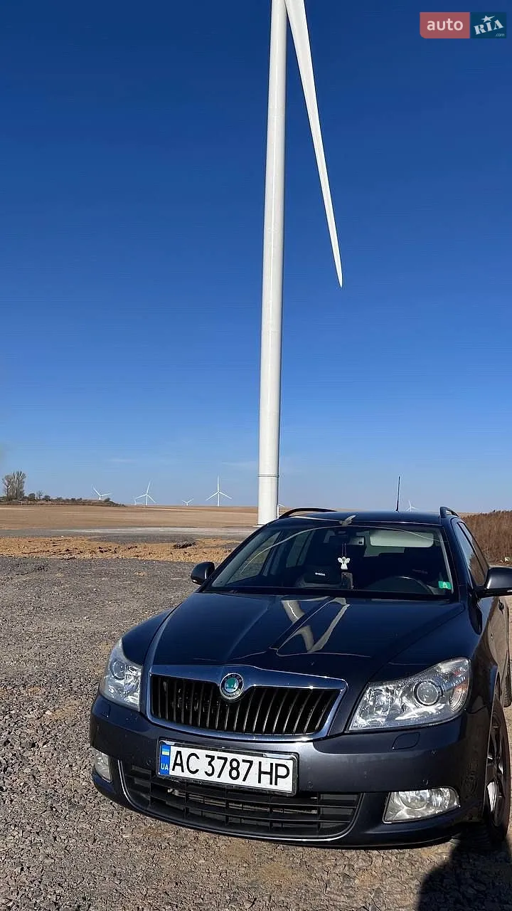 2010 Skoda Octavia - фото 1