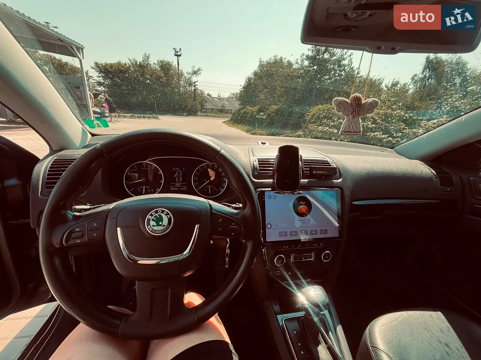 2010 Skoda Octavia - мініатюра 11