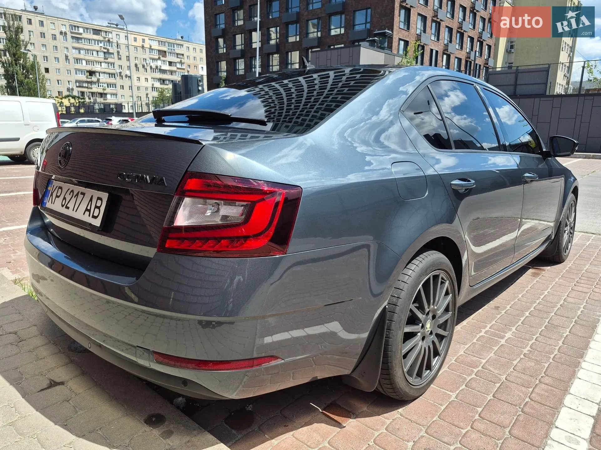 2017 Skoda Octavia - мініатюра 8