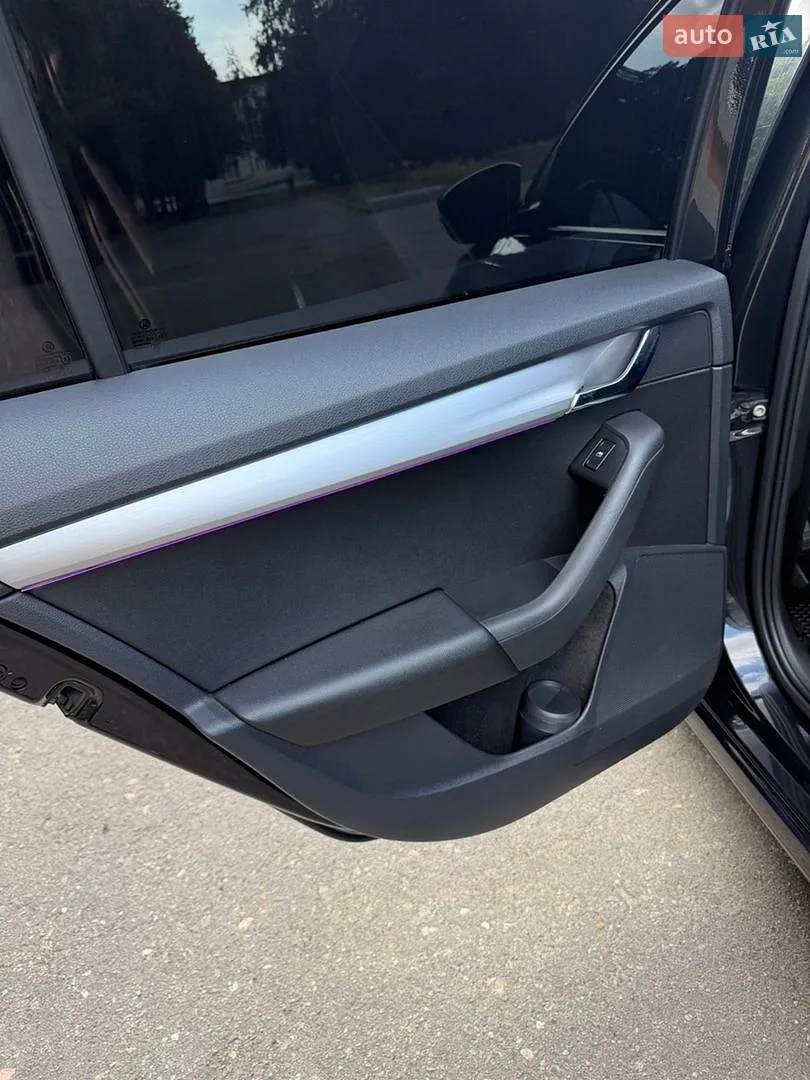 2019 Skoda Octavia - мініатюра 21
