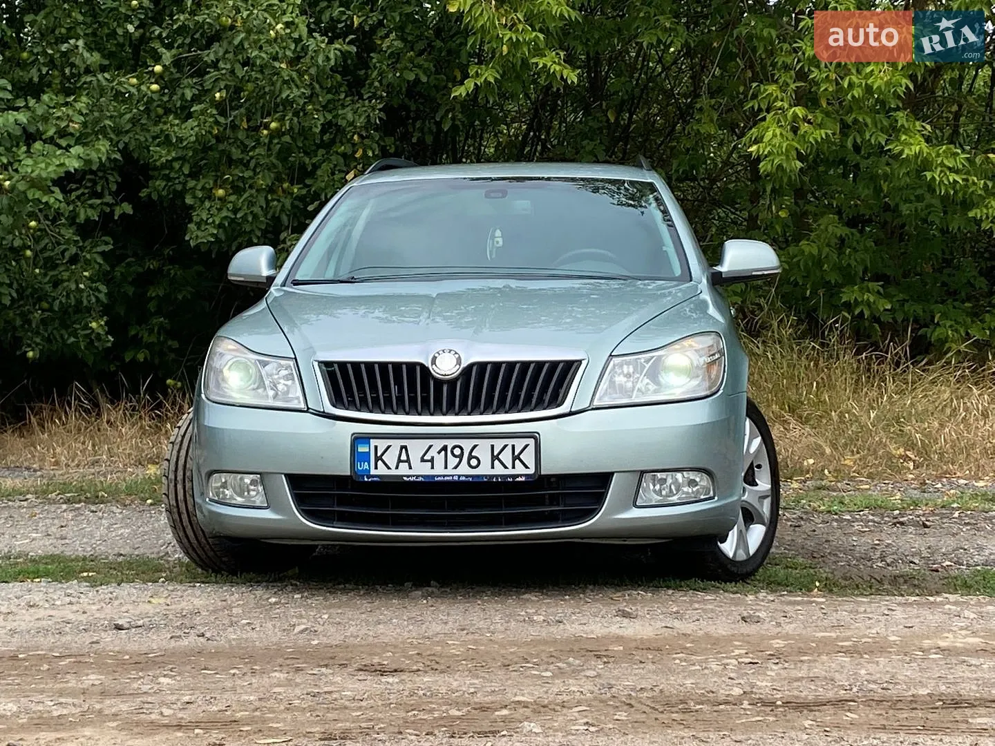 2010 Skoda Octavia - мініатюра 2