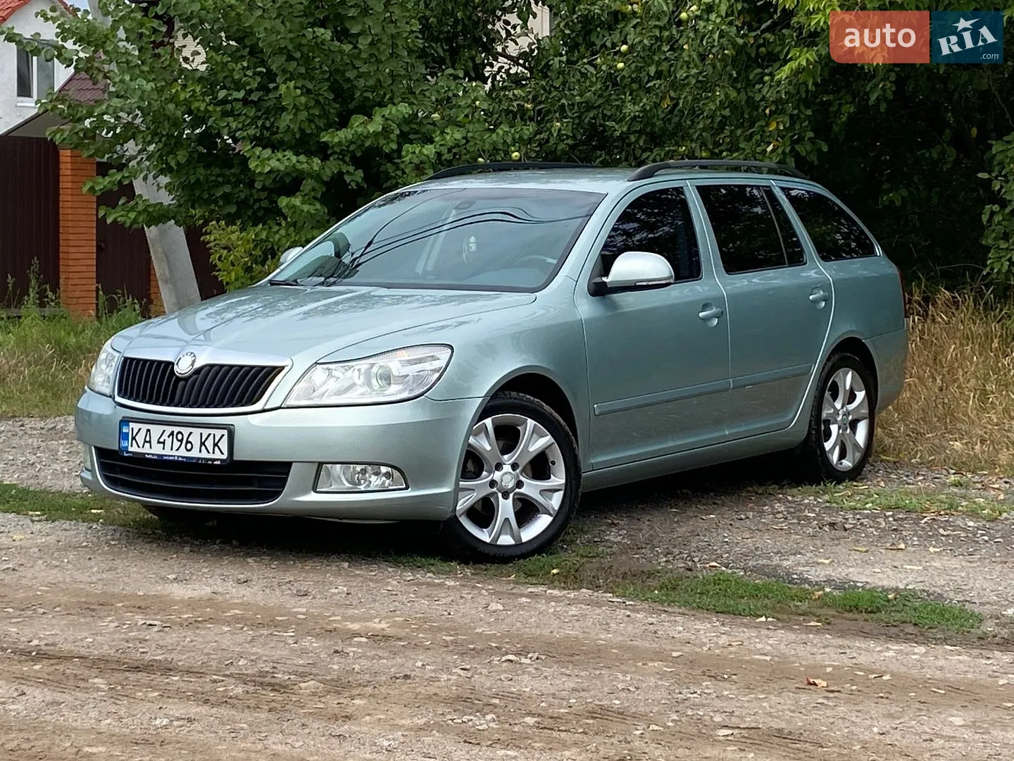 2010 Skoda Octavia - мініатюра 3
