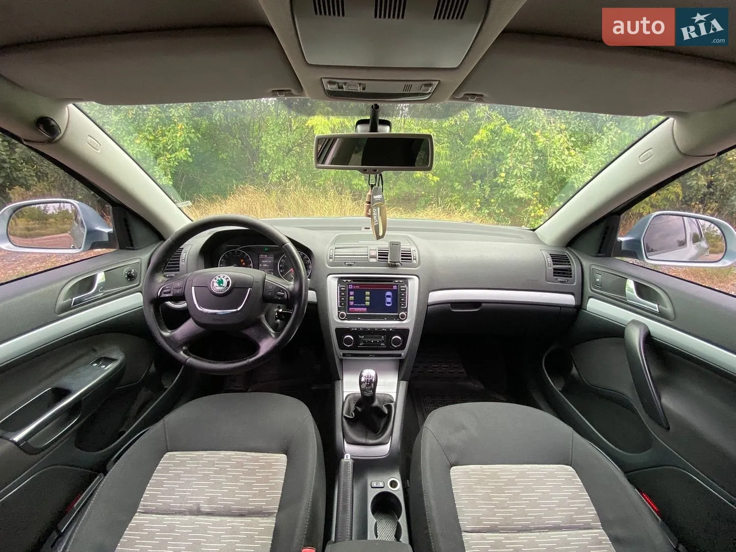 2010 Skoda Octavia - мініатюра 12