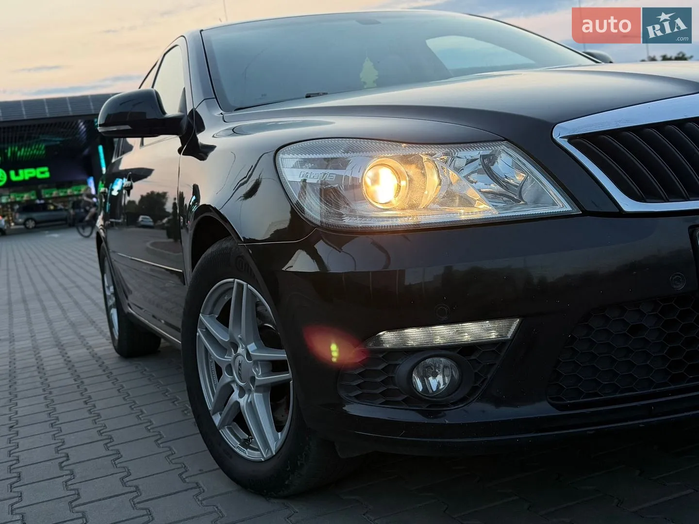 Skoda Octavia 2016 VIN TMBJG7NEXH0141926 фото оголошення 2 з 16