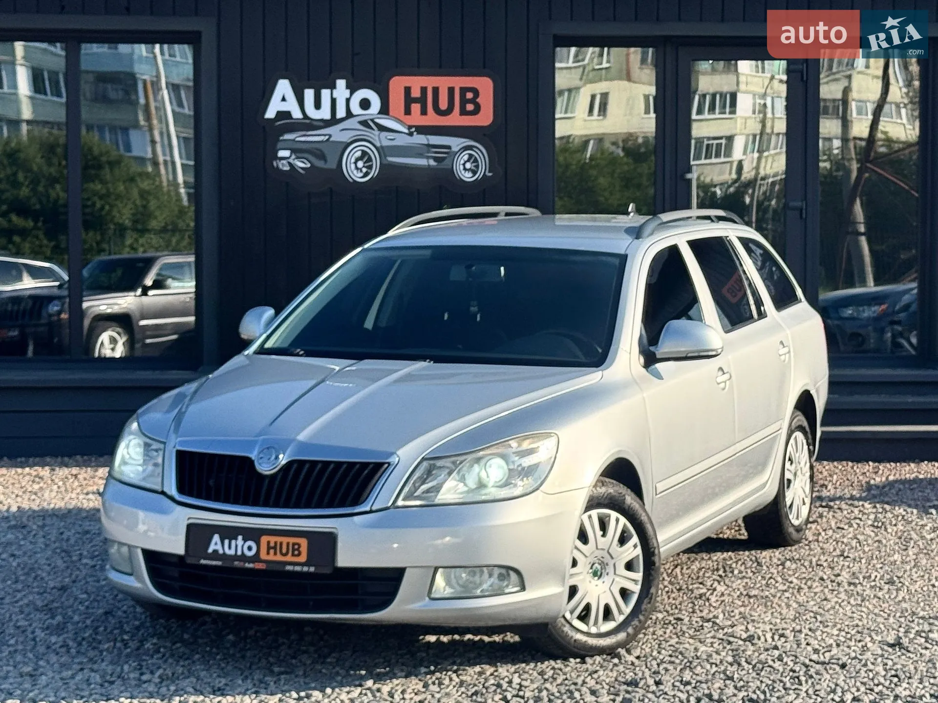 2010 Skoda Octavia - фото 1