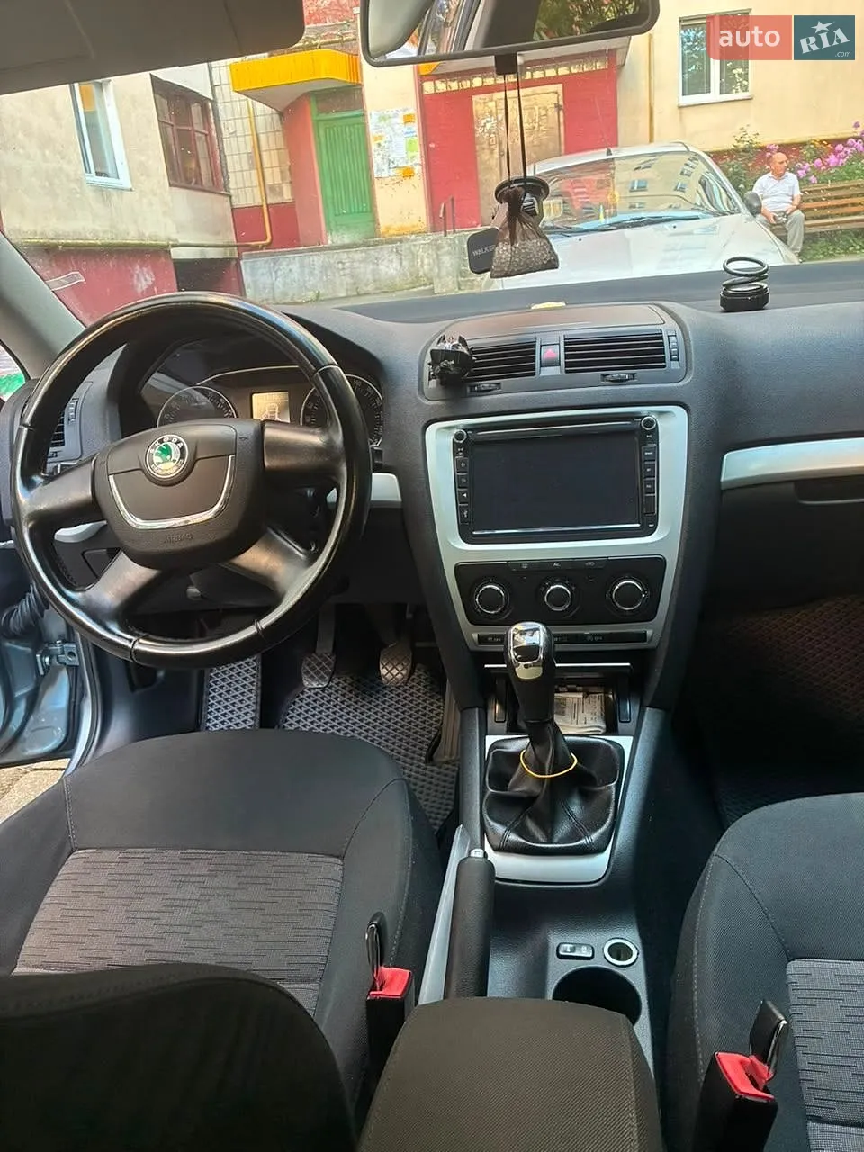2011 Skoda Octavia - мініатюра 3