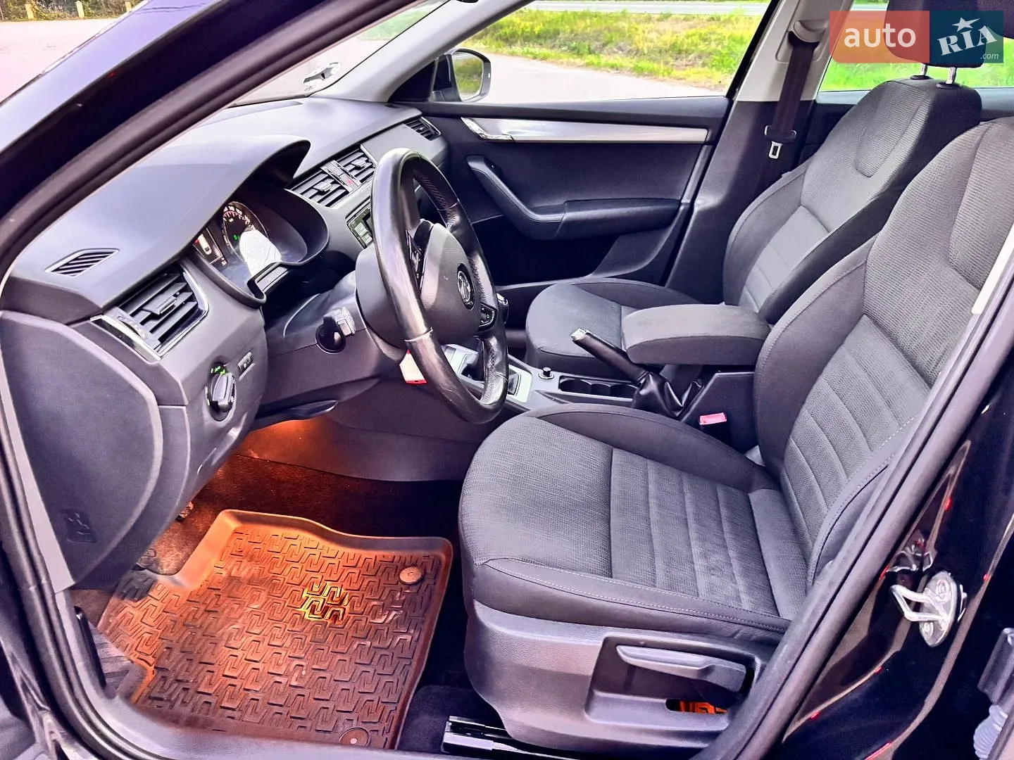 2015 Skoda Octavia - мініатюра 22