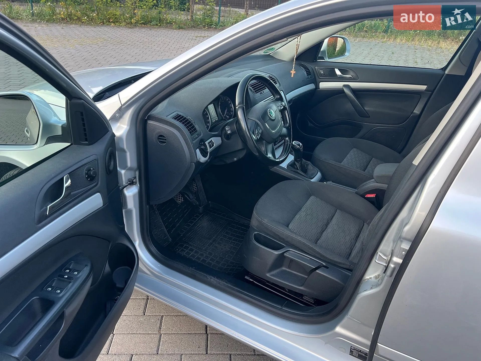 2011 Skoda Octavia - мініатюра 12