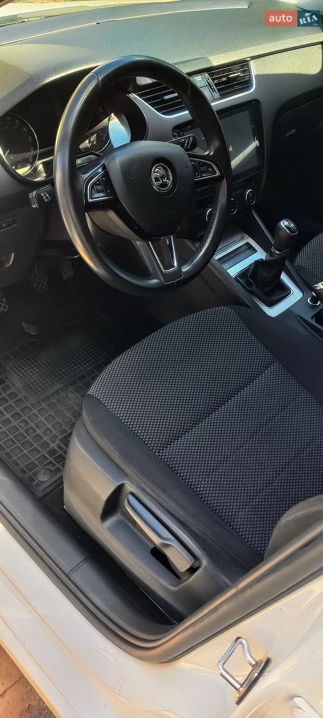2015 Skoda Octavia - мініатюра 18