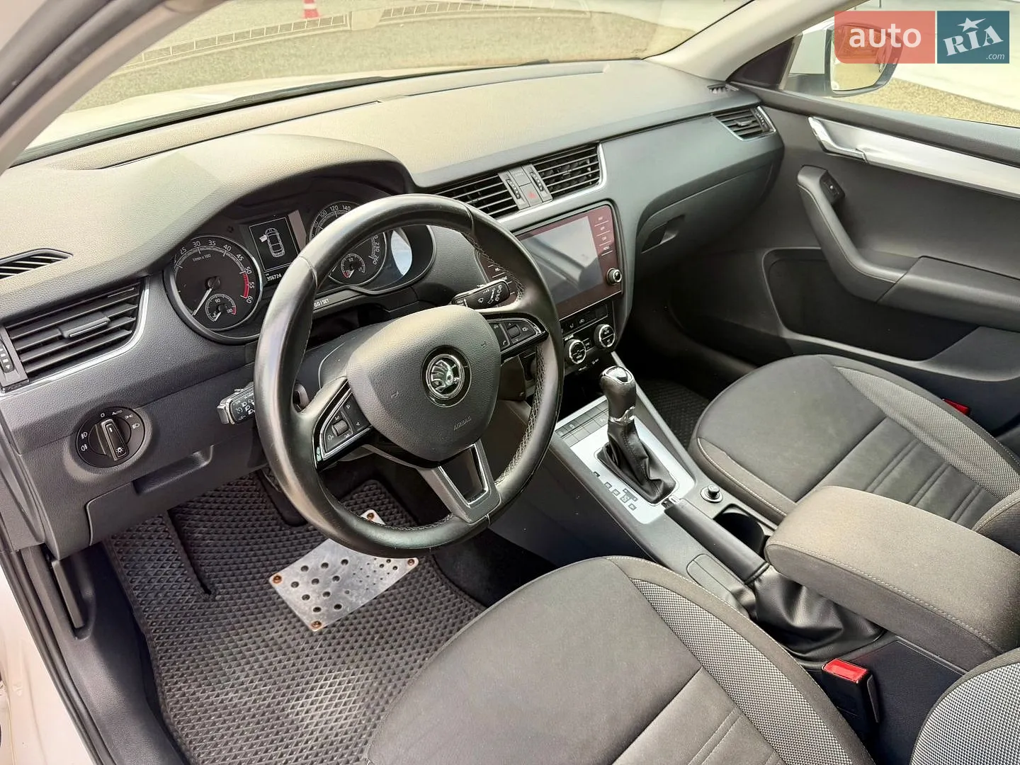 2017 Skoda Octavia - мініатюра 17