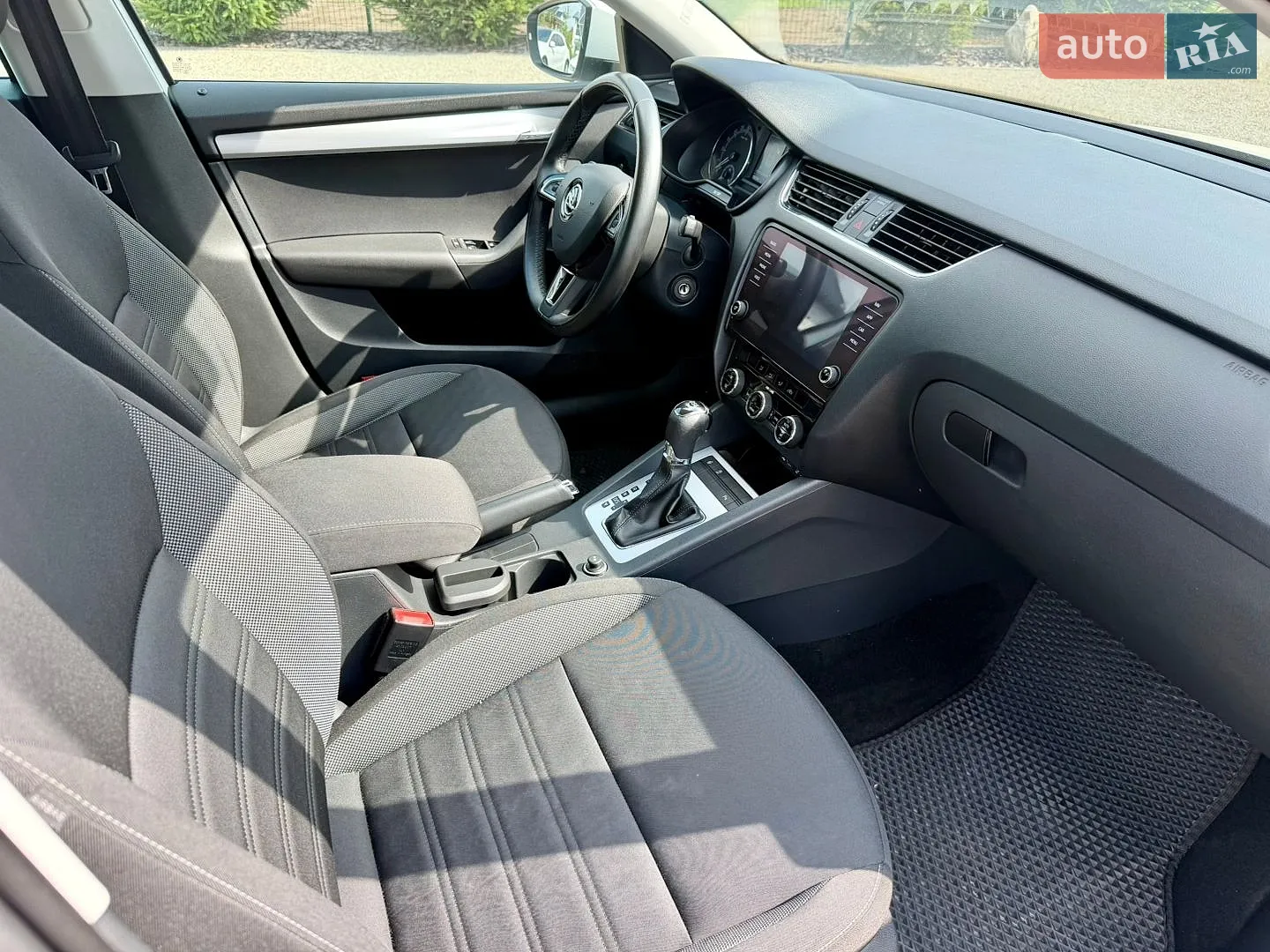 2017 Skoda Octavia - мініатюра 23