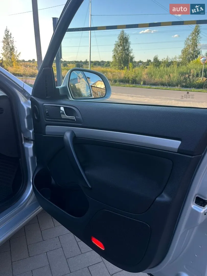 2010 Skoda Octavia - мініатюра 7