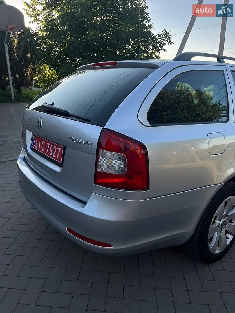 2010 Skoda Octavia - мініатюра 20