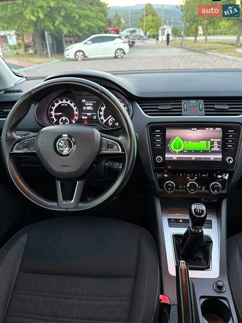 2017 Skoda Octavia - мініатюра 22