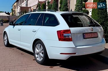 Универсал Skoda Octavia 2017 в Стрые