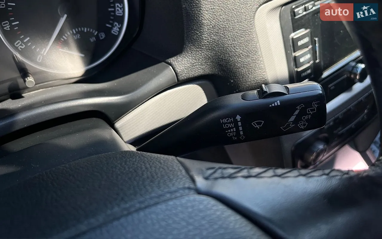2011 Skoda Octavia - мініатюра 15