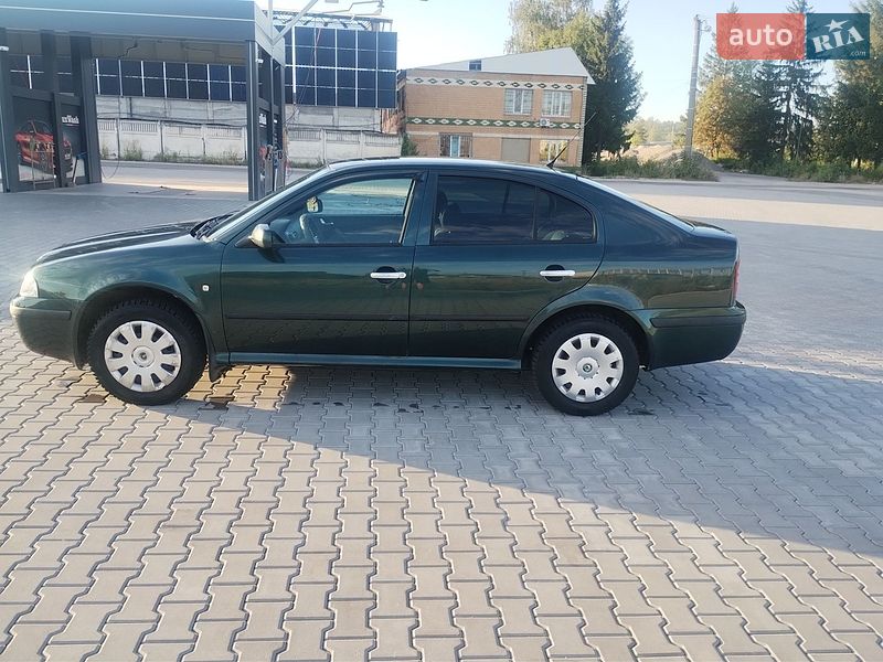 Лифтбек Skoda Octavia 2006 в Калиновке