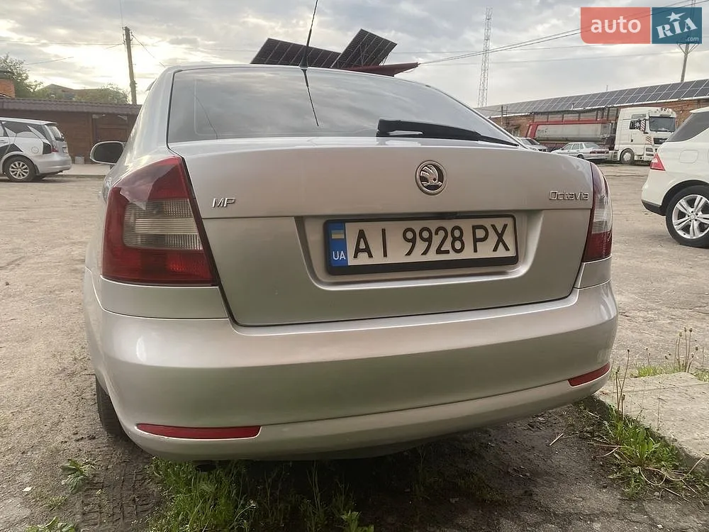 2010 Skoda Octavia - мініатюра 11