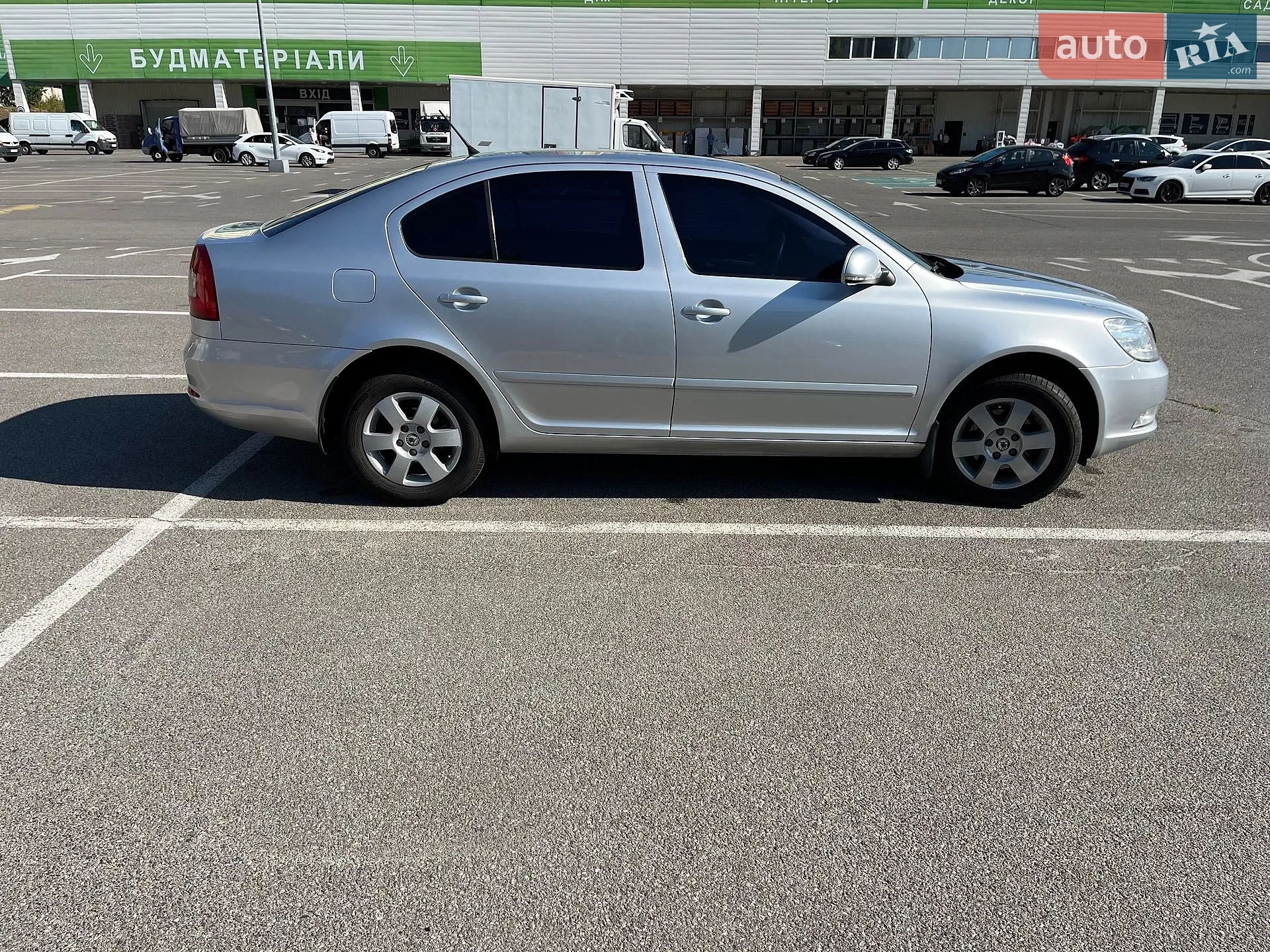 2010 Skoda Octavia - мініатюра 4