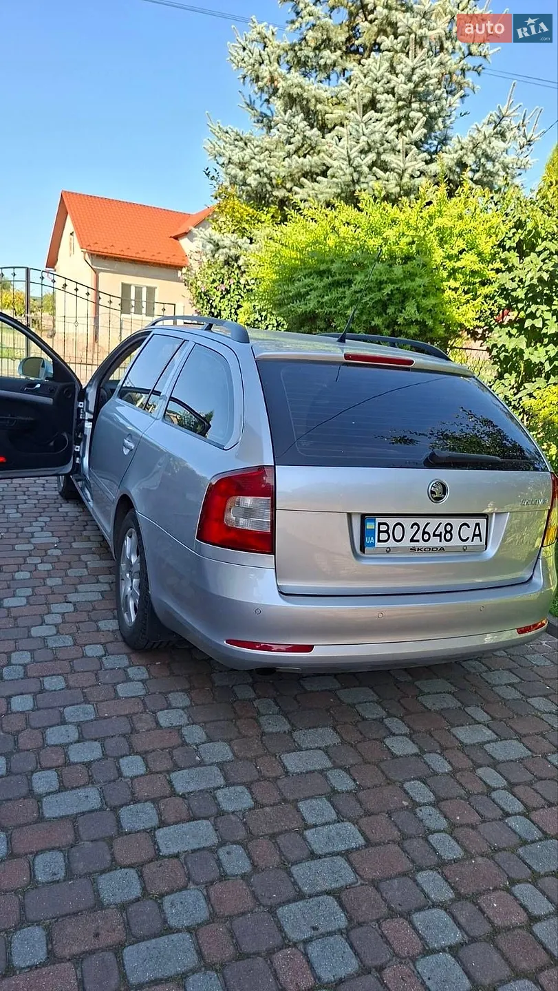 2010 Skoda Octavia - мініатюра 7