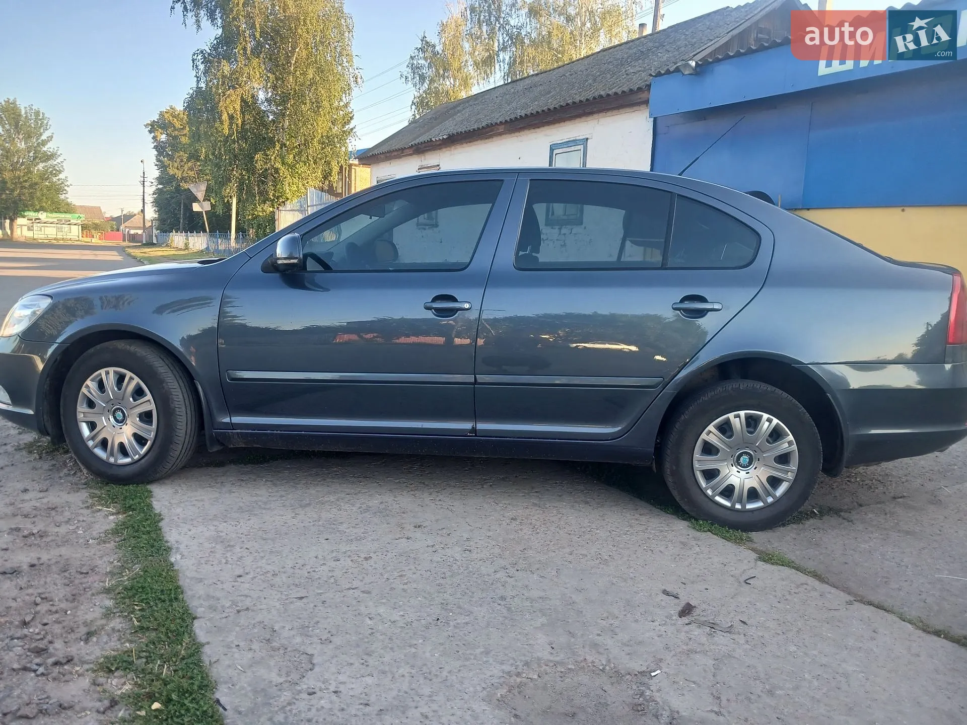 2010 Skoda Octavia - мініатюра 15